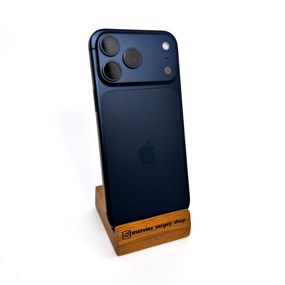 Б/В iPhone 17 Pro Max 256GB Deep Blue Sim