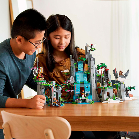 LEGO Monkie Kid The Legendary Flower Fruit Mountain (80024)