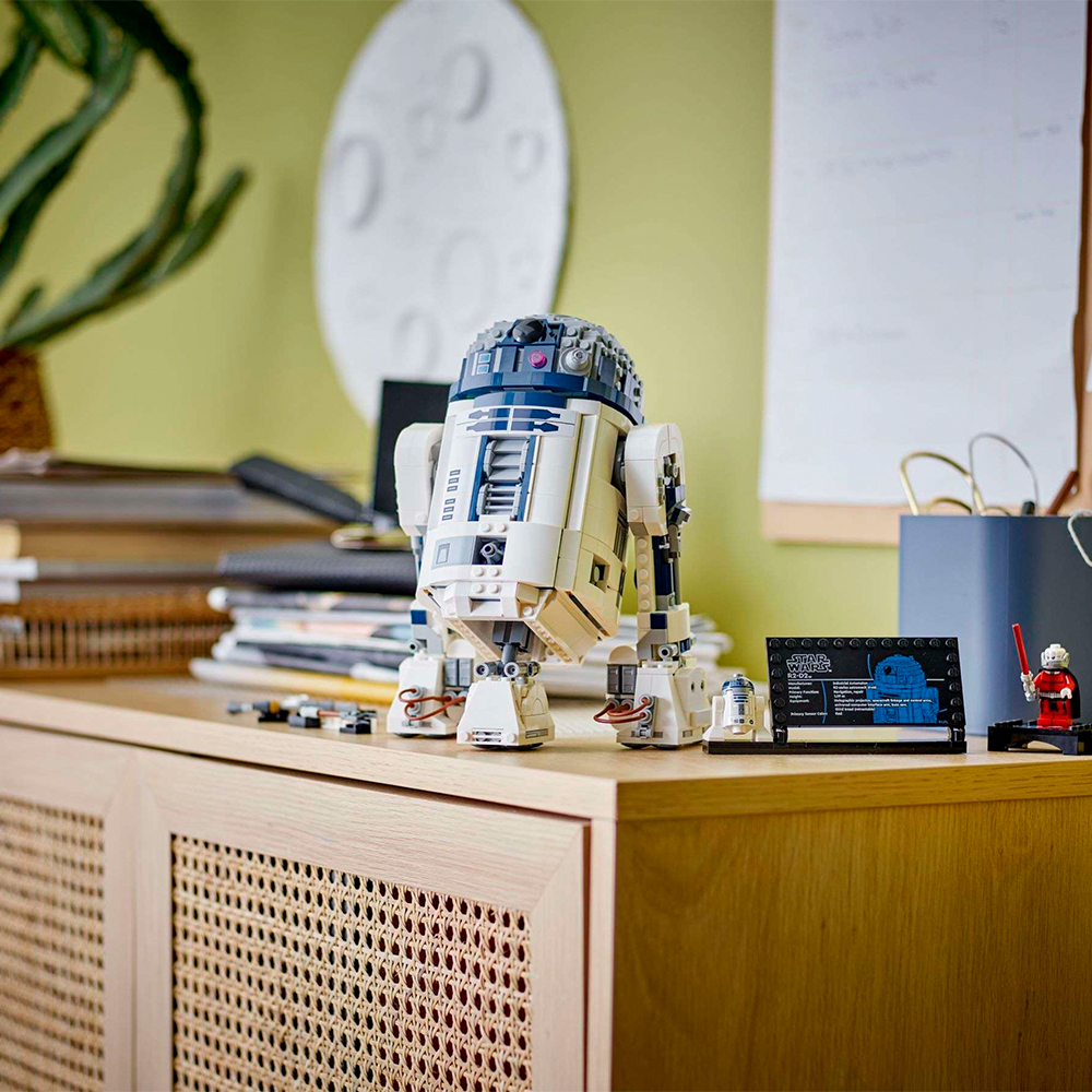 LEGO Star Wars R2-D2 1050 деталей (75379)