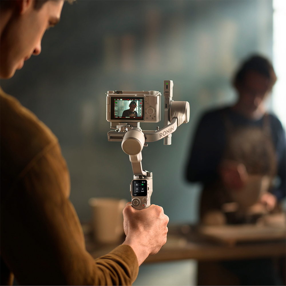 Стабилизатор для камеры DJI RS 4 Mini Handheld Gimbal Stabilizer (CP.RN.00000442.02)